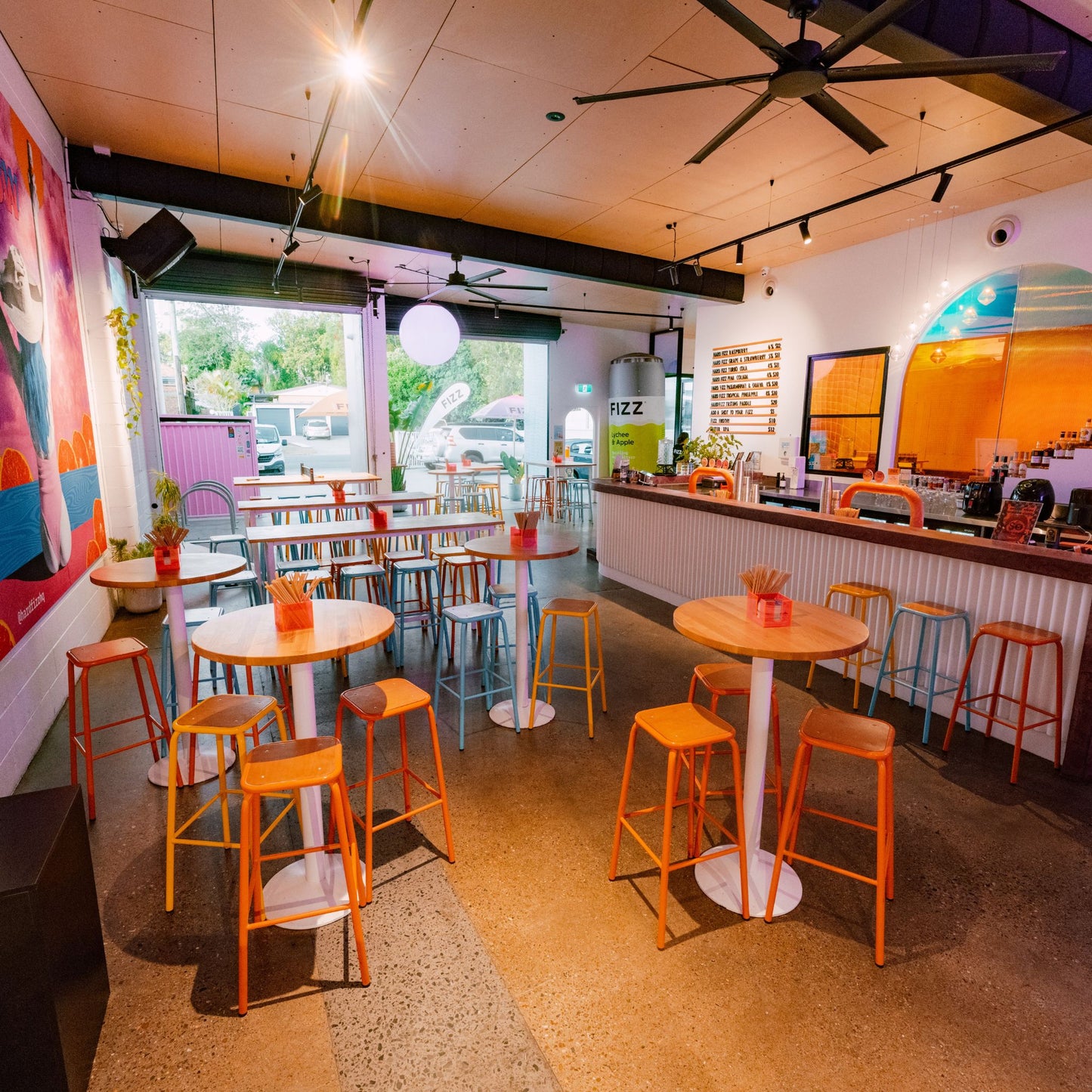 Hard Fizz Taproom (Inside View 2)