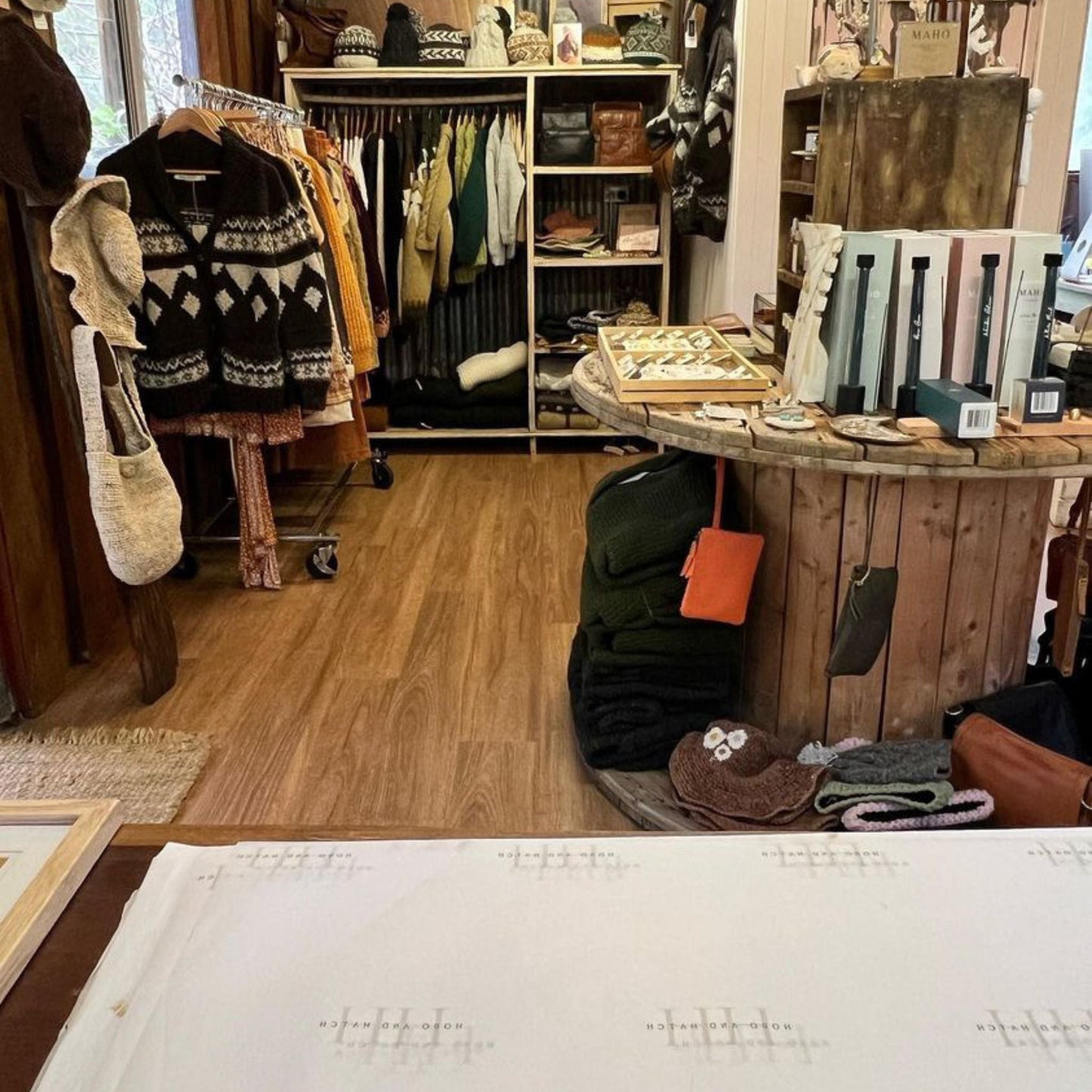 Hobo and Hatch (Boutique View 1)