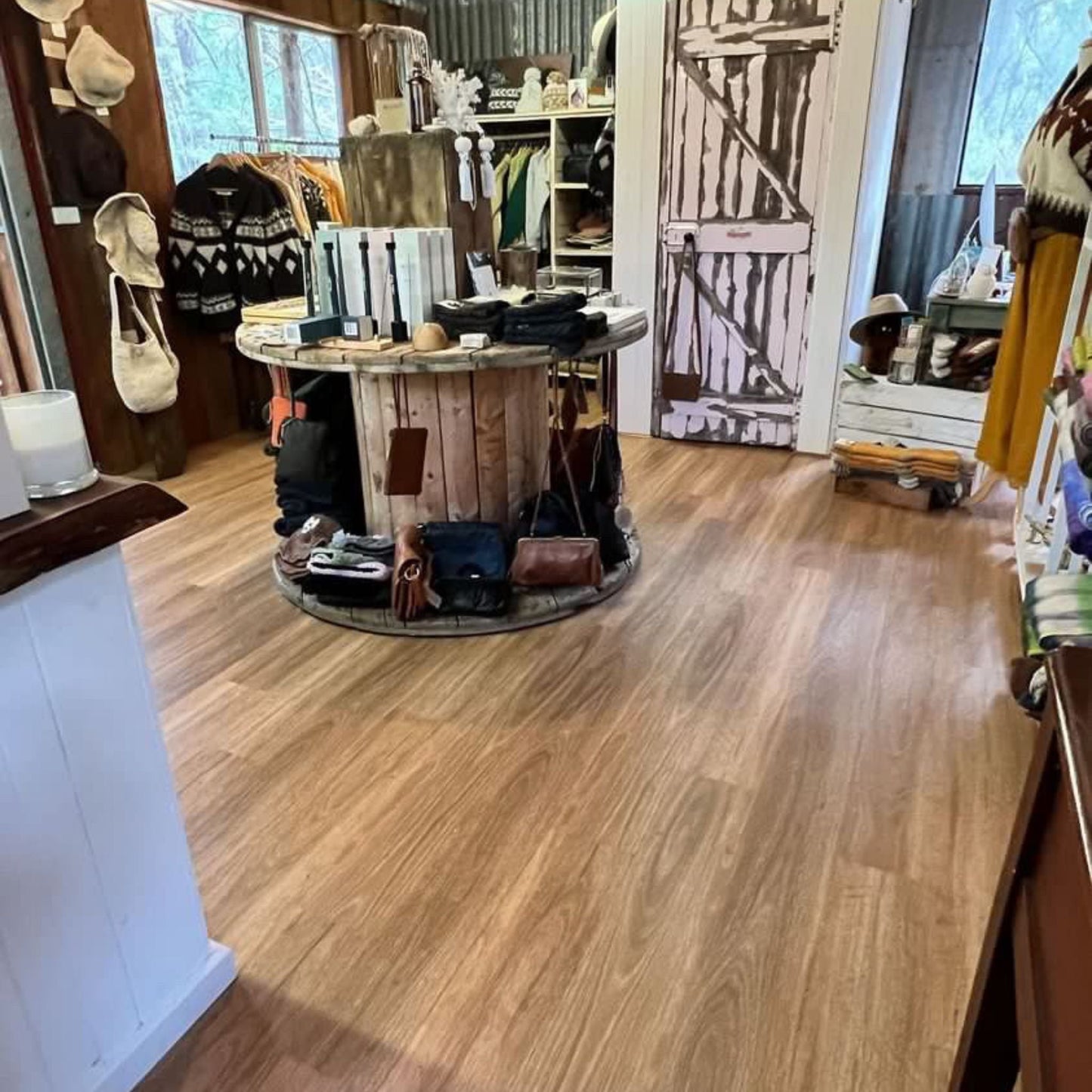 Hobo and Hatch (Boutique View 4)